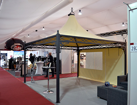 Garten-Pavillon 4x4 aus Metall auf der Nordgastro in Husum.