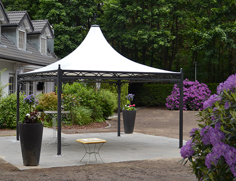Luxus Garten-Pavillon aus Metall.